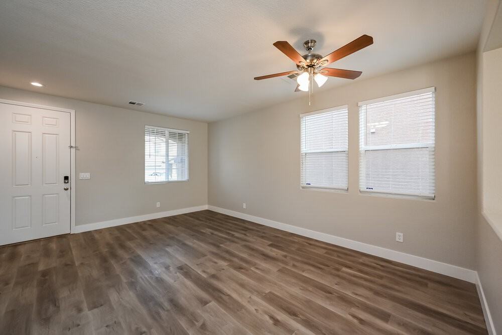 781 Connex Ct - Photo 5 of 17