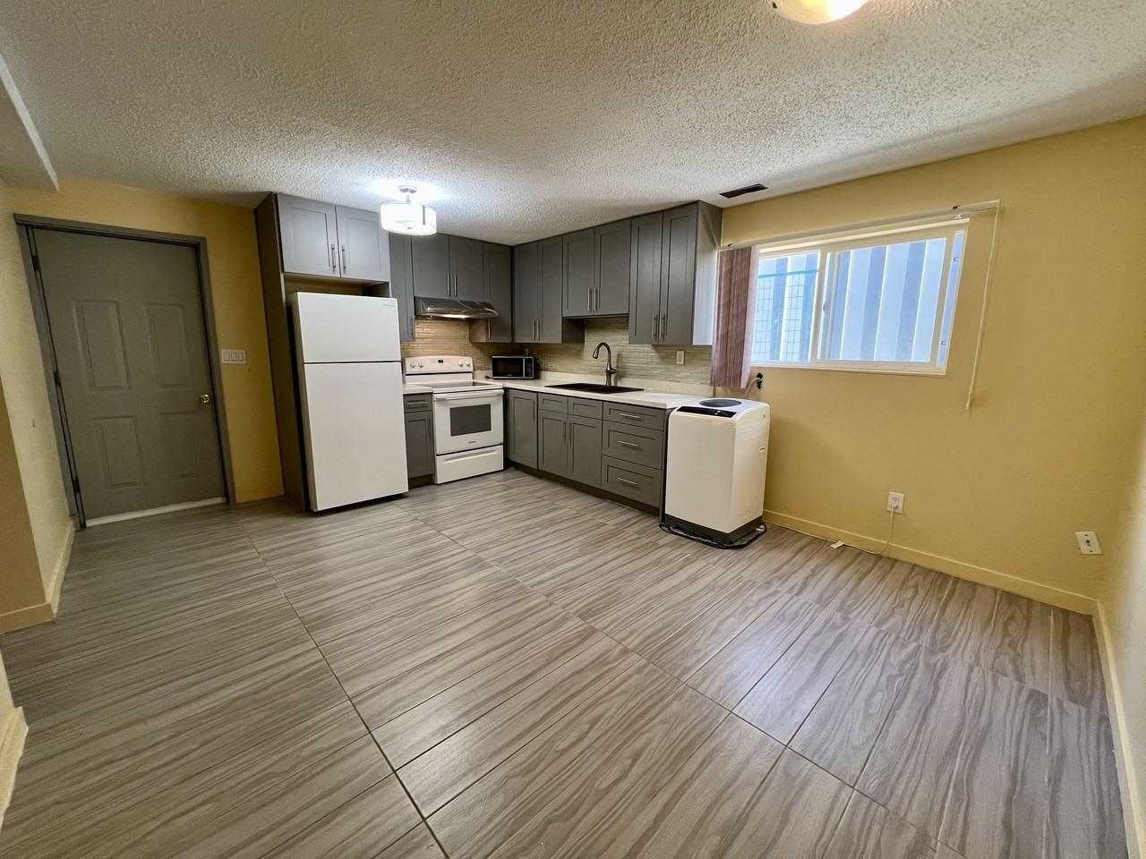 Grant St & Victoria Dr - Photo 3 of 12