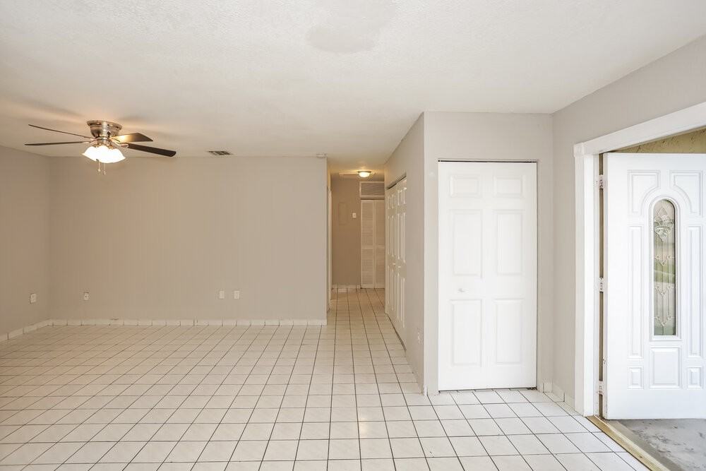 12340 Sw 207th Ter - Photo 5 of 25