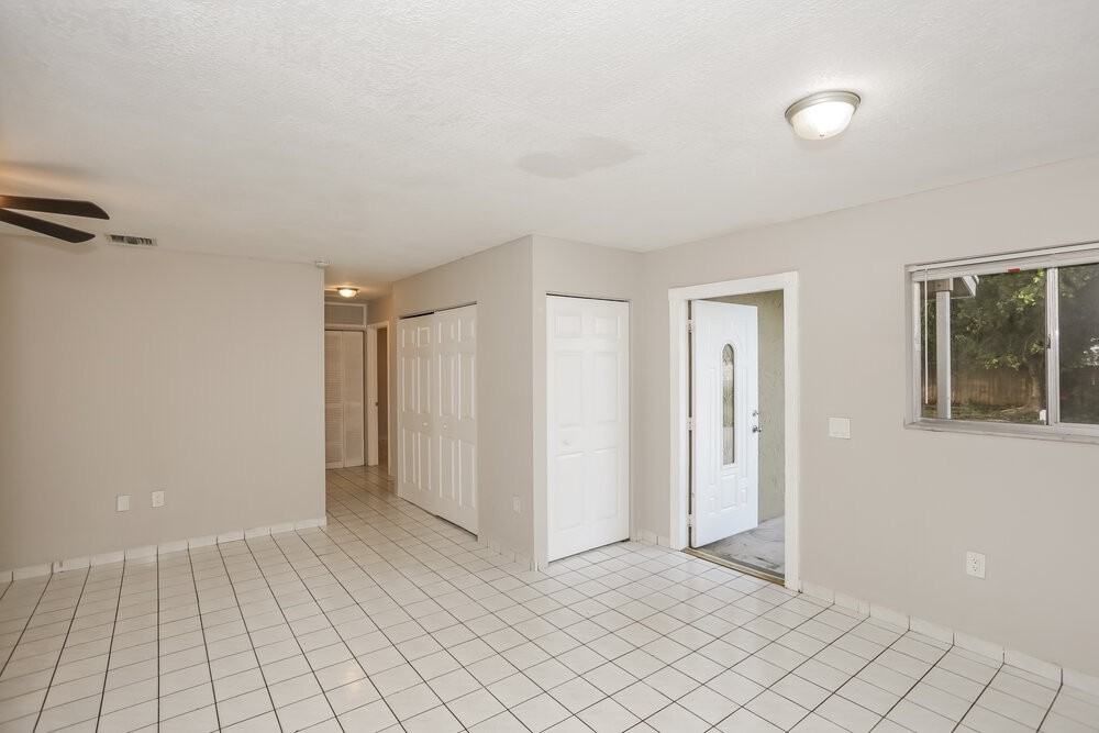 12340 Sw 207th Ter - Photo 7 of 25