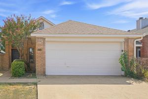 featured image of 6924 Aston Dr