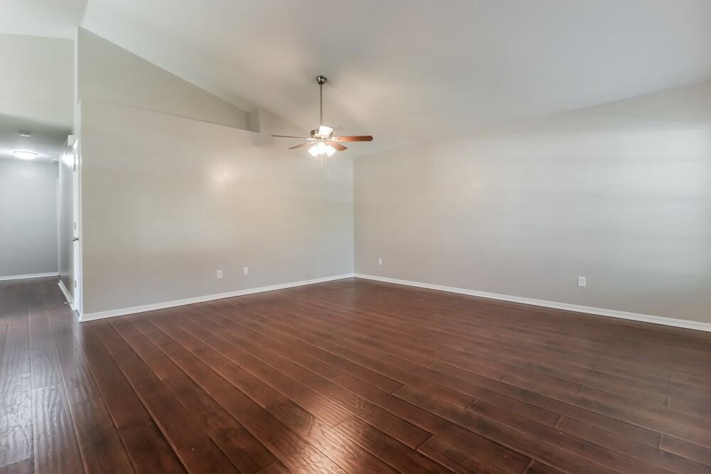 14909 Stag Creek Cir - Photo 5 of 16