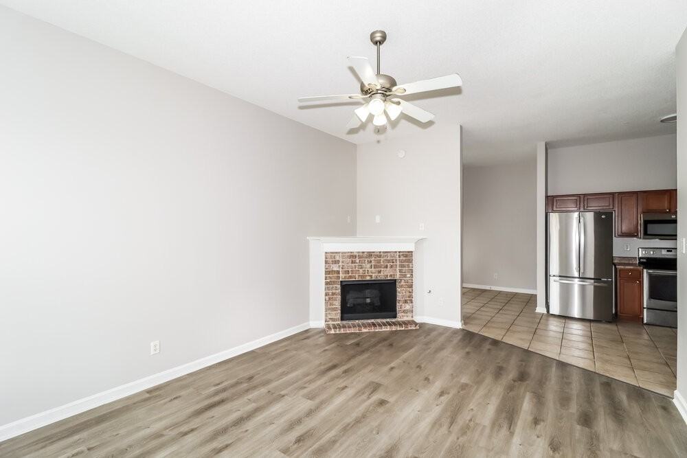 6824 Kamali Ave - Photo 4 of 16