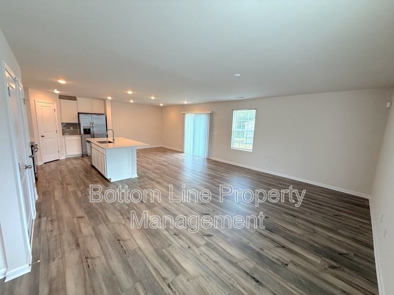 5336 Small St - Photo 5 of 26
