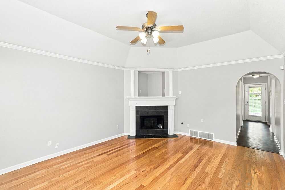 1164 Cross Valley Cv - Photo 4 of 16