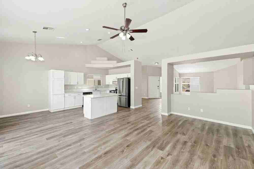 6180 Bruma Ave - Photo 7 of 16