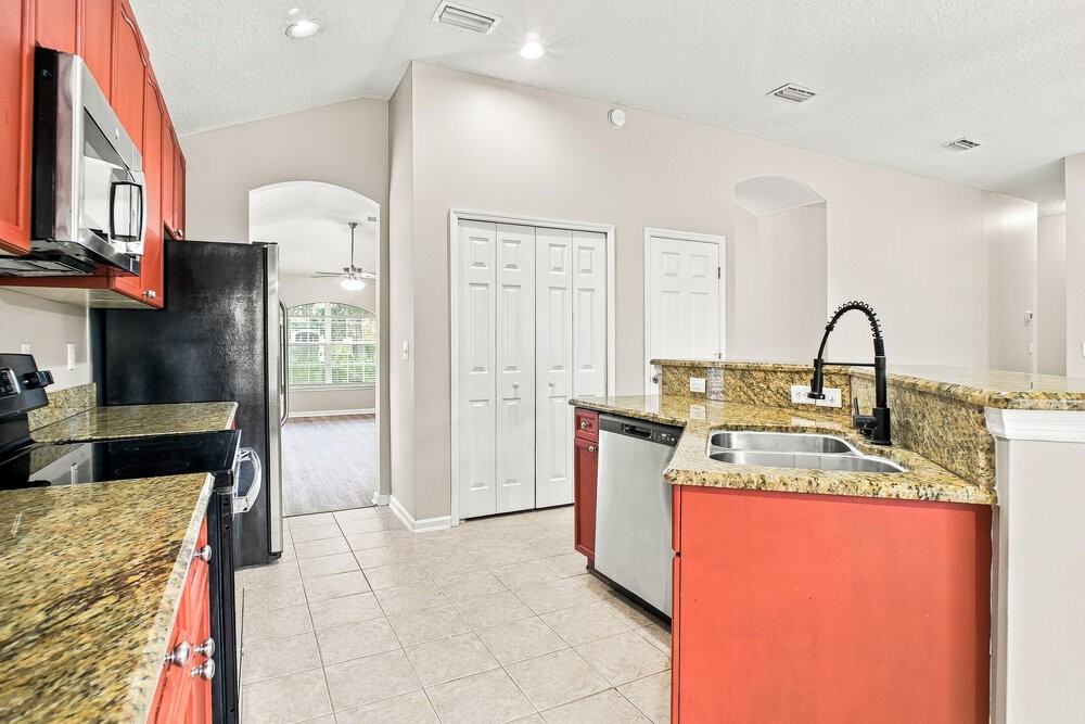 1728 Windover Pl - Photo 7 of 16