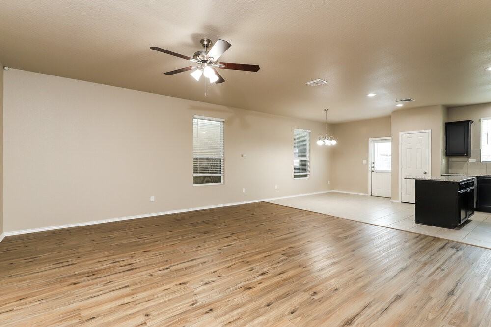 165 Texas Thistle - Photo 4 of 17