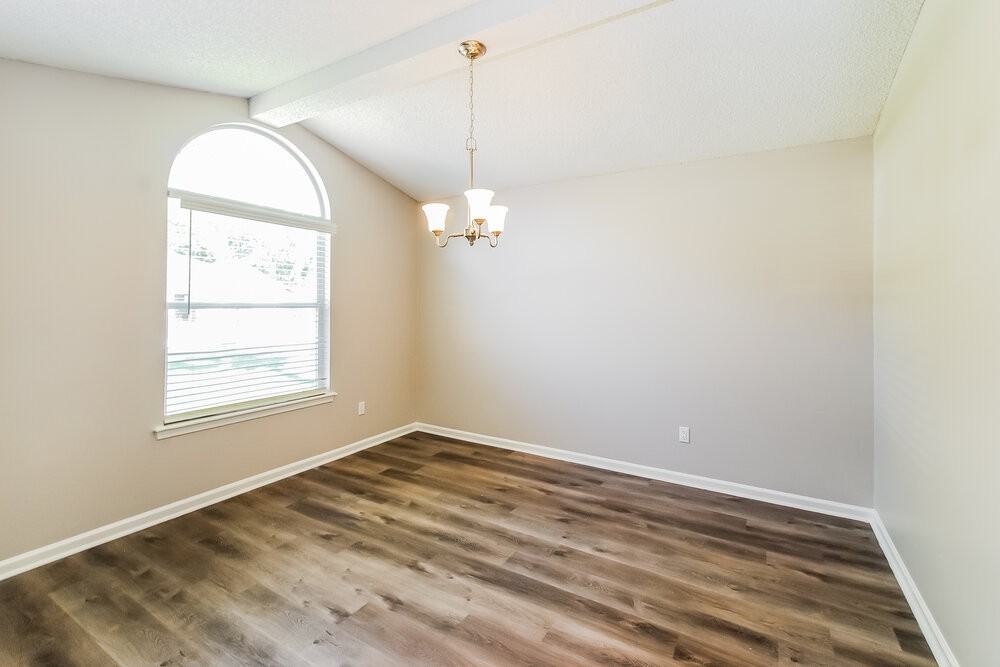 3750 Barbizon Cir S - Photo 5 of 16