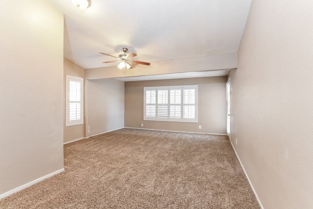 1524 Splinter Rock Way - Photo 3 of 16