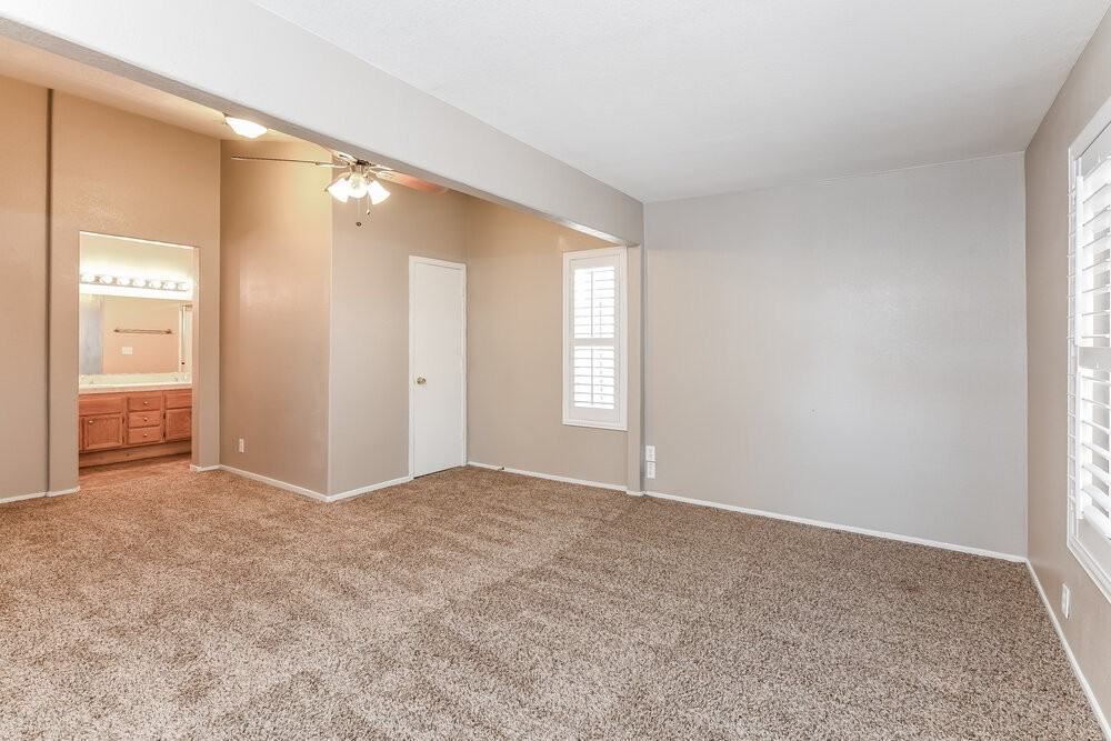 1524 Splinter Rock Way - Photo 4 of 16