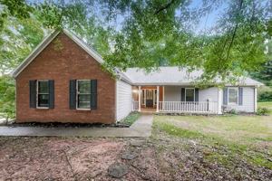 featured image of 715 Pullman Ln