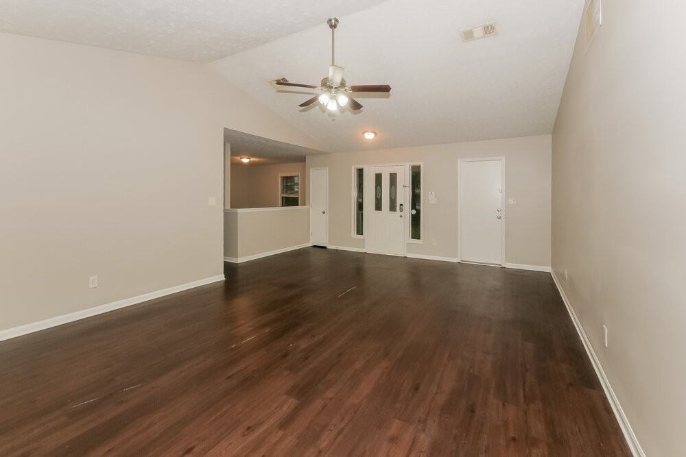 715 Pullman Ln - Photo 5 of 16