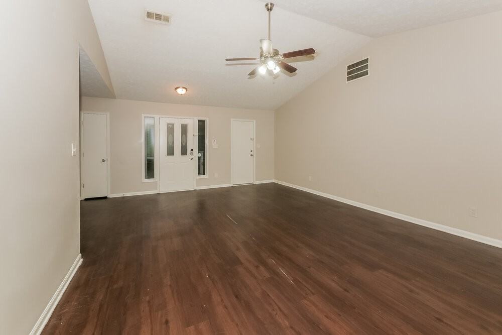 715 Pullman Ln - Photo 6 of 16