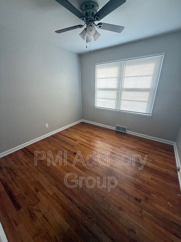 3531 Sw 9th St - Photo 6 of 7