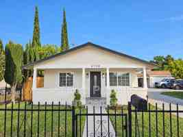 featured image of 4748 Pine St