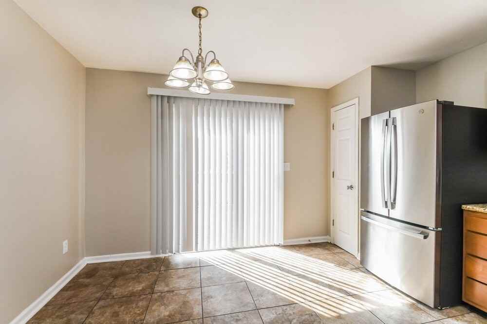 522 Venus Dr - Photo 7 of 16