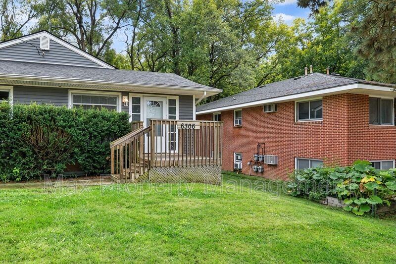6306 Sherrick Ave - Photo 4 of 21