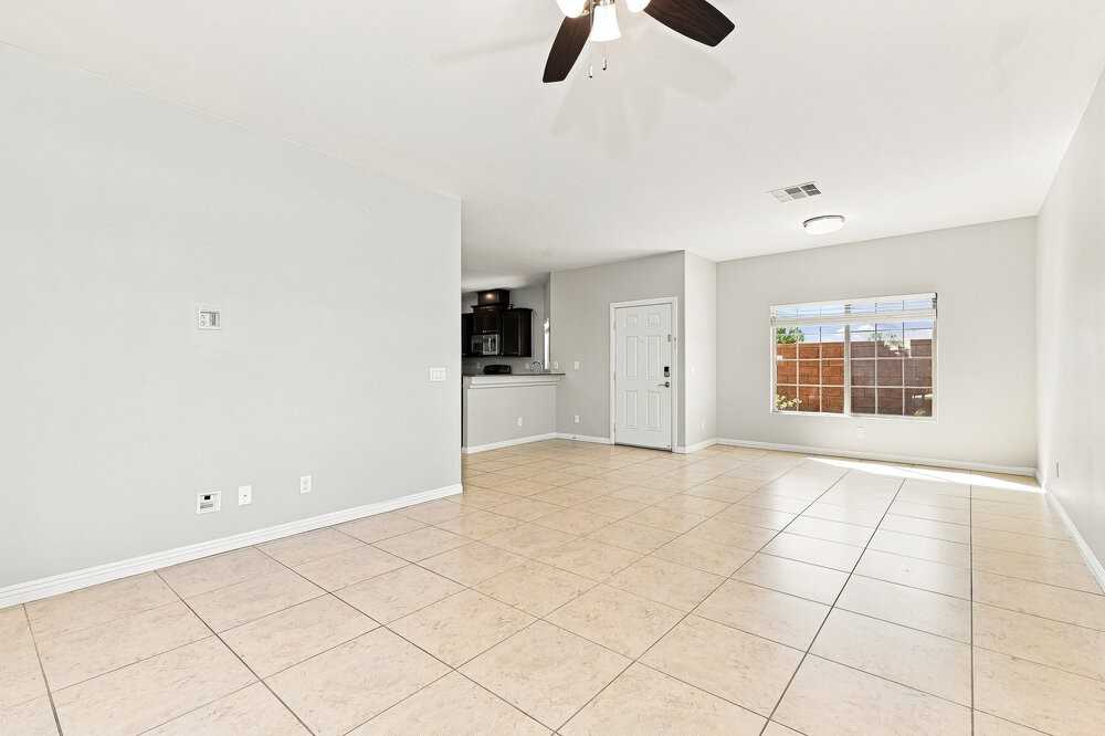 9655 Vega Carpio Ave - Photo 6 of 17
