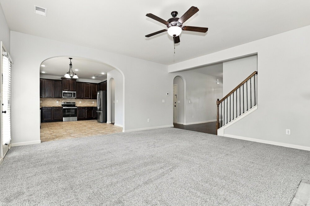 1216 Nottley Dr - Photo 4 of 17