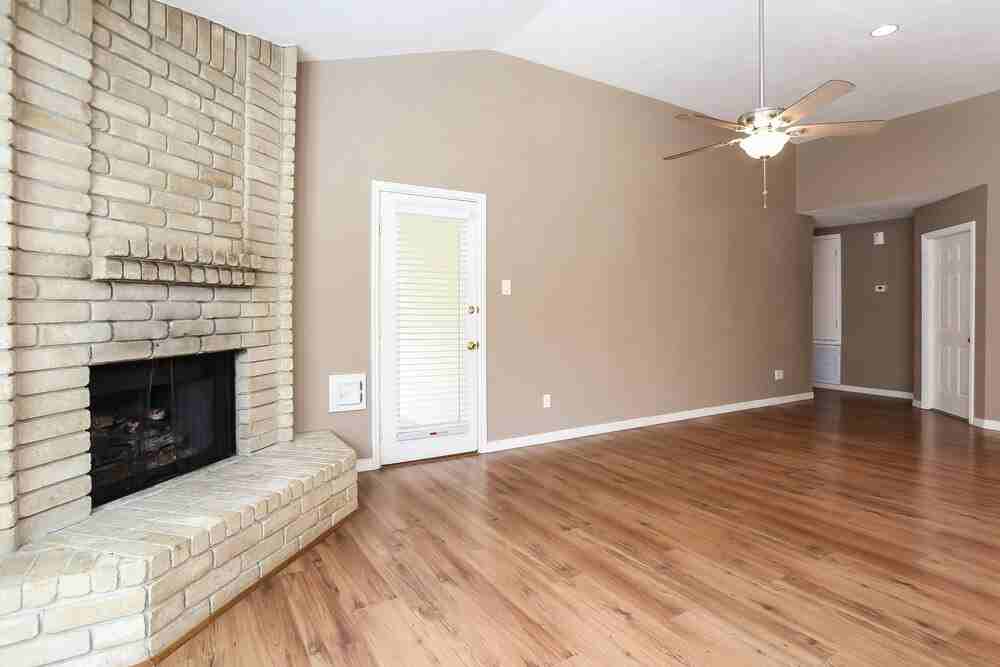 3311 Hartfield Ln - Photo 3 of 15