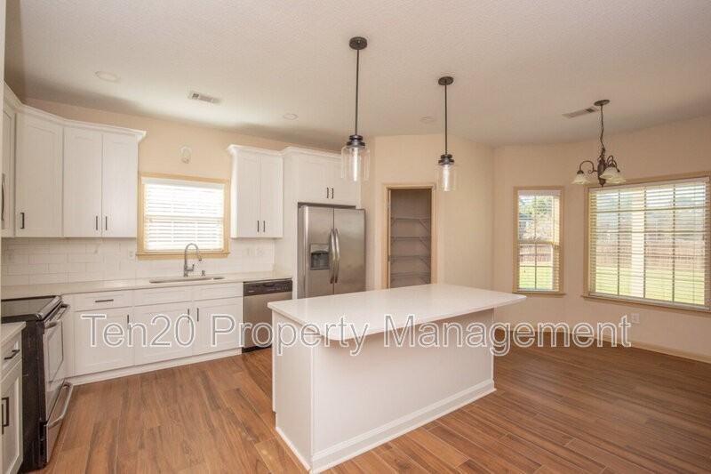 2 Kennys Ct - Photo 2 of 27