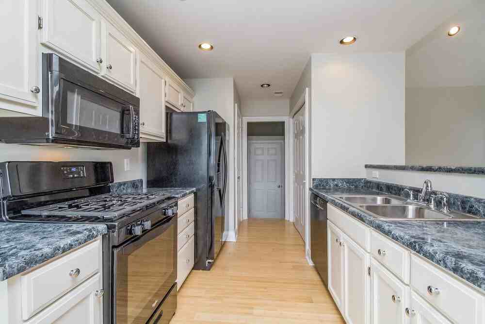 2129 Kenowick Ct - Photo 6 of 15