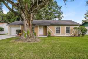 featured image of 634 Hemlock Ln