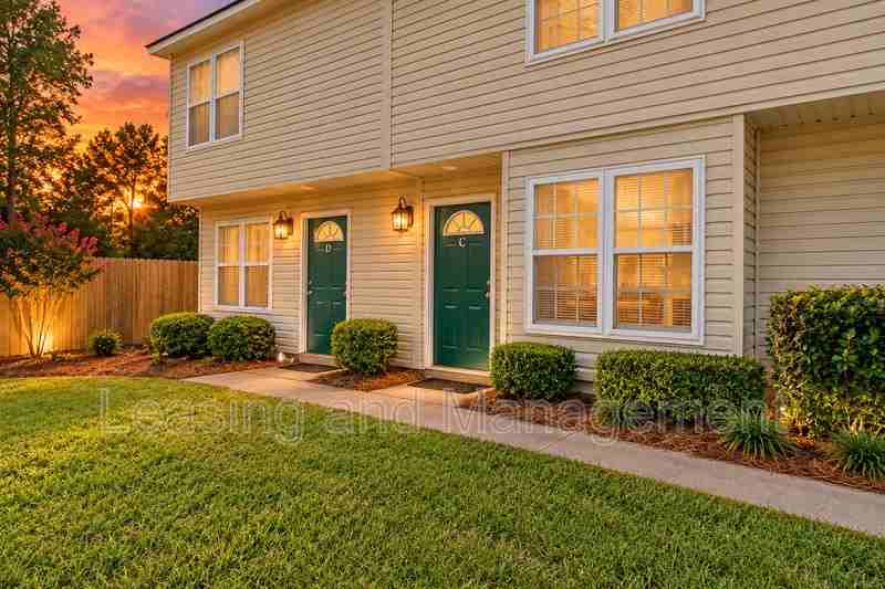 1423 Ashley River Rd #2C - Photo 2 of 17