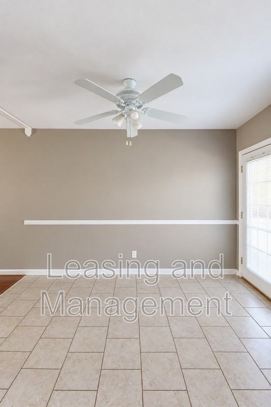 1423 Ashley River Rd #2C - Photo 6 of 17