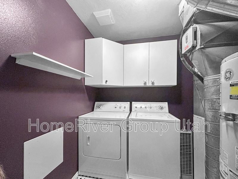379 E St #3 - Photo 7 of 21