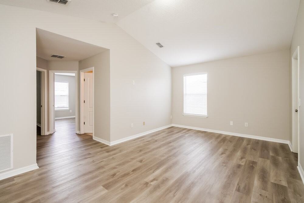 2172 Brandywine Falls Way - Photo 4 of 17