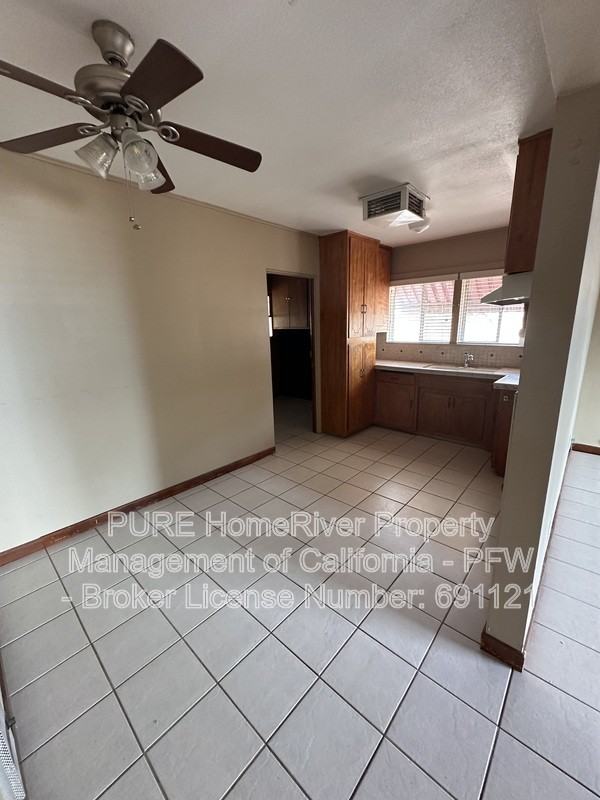 703 W Limited Ave - Photo 4 of 9