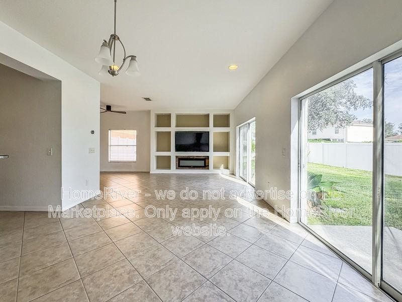 5094 Ne 122nd Blvd - Photo 7 of 21