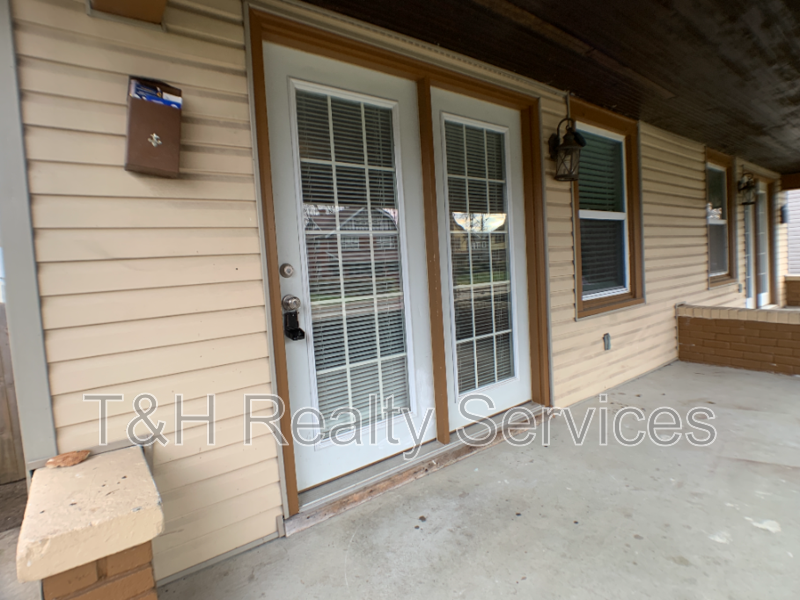 3329 Carrollton Ave - Photo 4 of 24