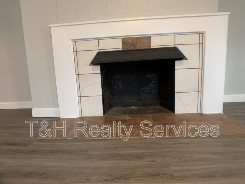 3329 Carrollton Ave - Photo 7 of 24