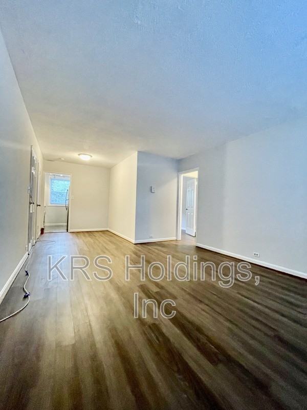 211 N Trenton St #4 - Photo 7 of 11