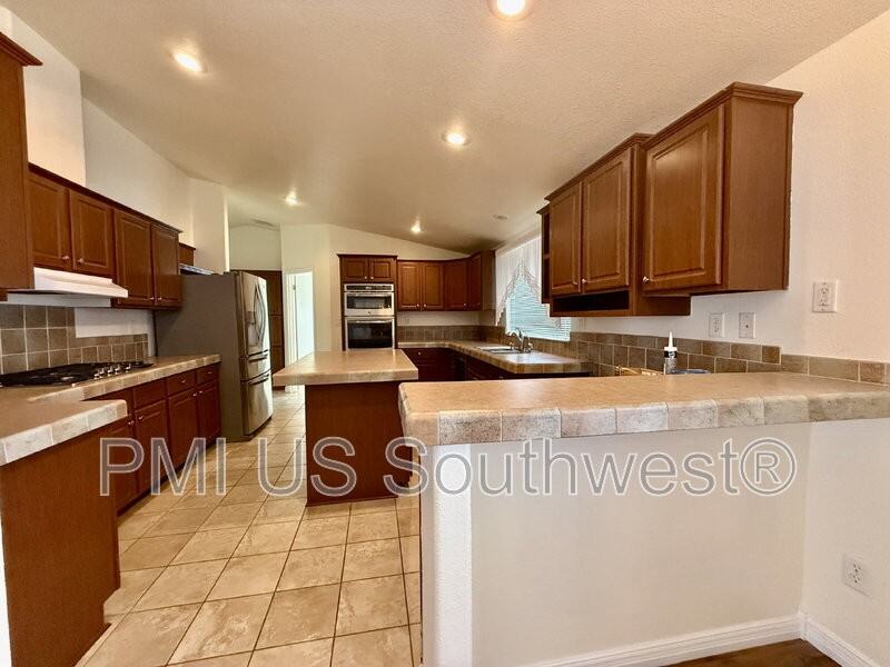 4288 S Cindy Rd - Photo 3 of 47