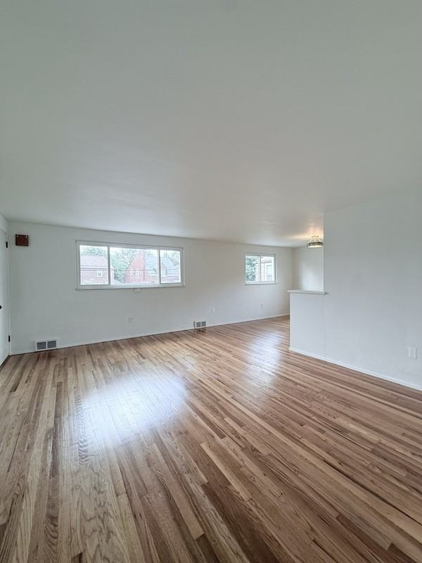 241 Bauman Ave - Photo 6 of 13