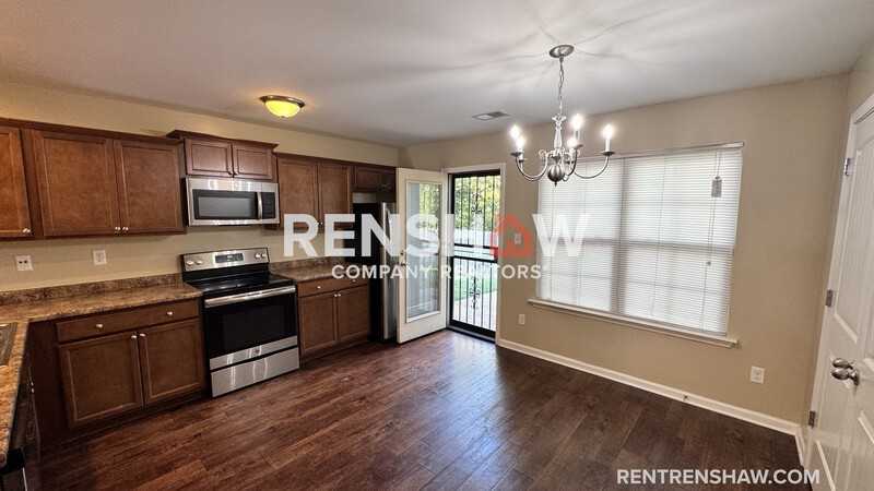 5240 Crossfield Rd - Photo 4 of 16