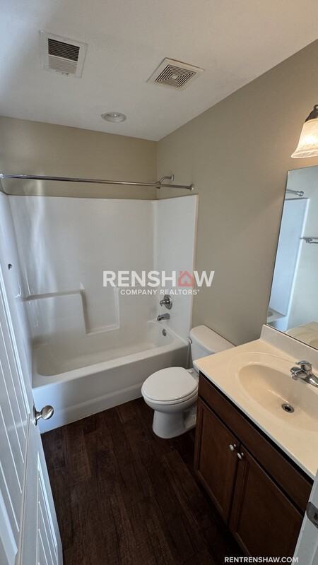 5240 Crossfield Rd - Photo 7 of 16