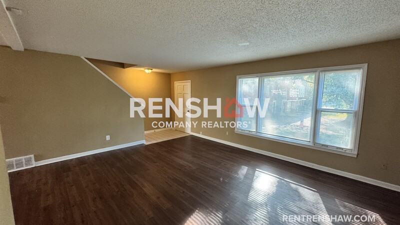 3363 Coachouse Cv - Photo 2 of 17