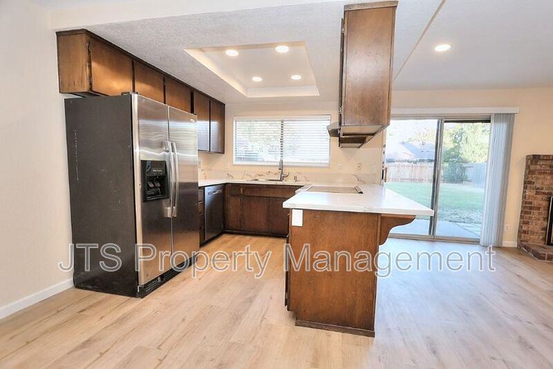 5512 Mike Arthur Ct - Photo 5 of 50