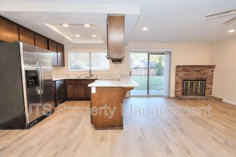 5512 Mike Arthur Ct - Photo 7 of 50