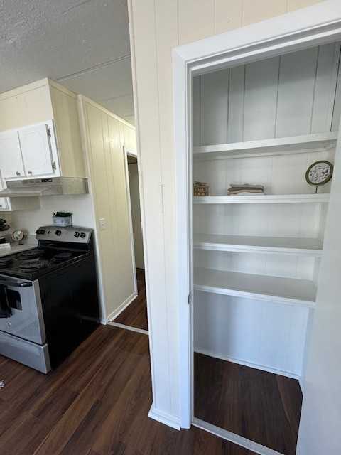 2055 Washington Ave - FL - Photo 4 of 13