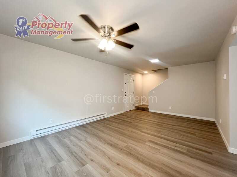 1030 E Floral Ln - Photo 4 of 33