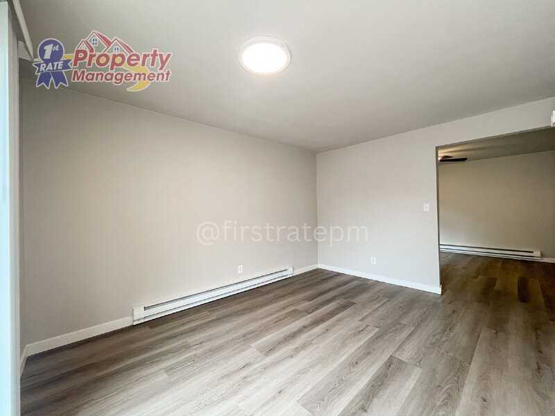 1030 E Floral Ln - Photo 7 of 33