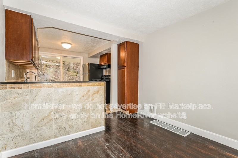 107 Macfarlane Dr - Photo 7 of 17
