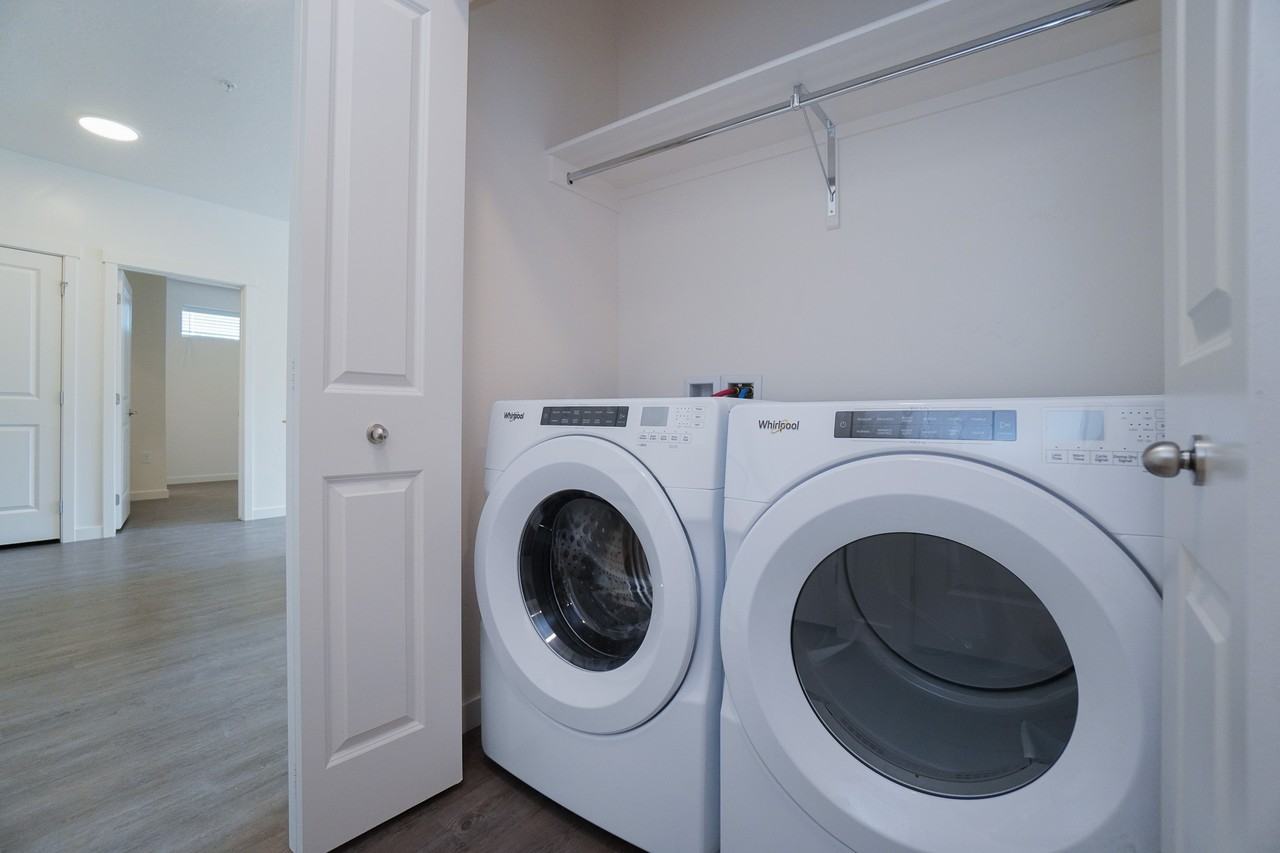 7670 West Emerald Street - Photo 5 of 31
