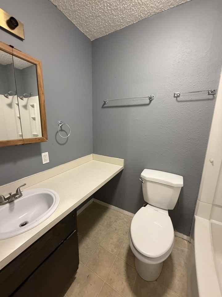 2615 Mill Street Unit 4 - Photo 7 of 9